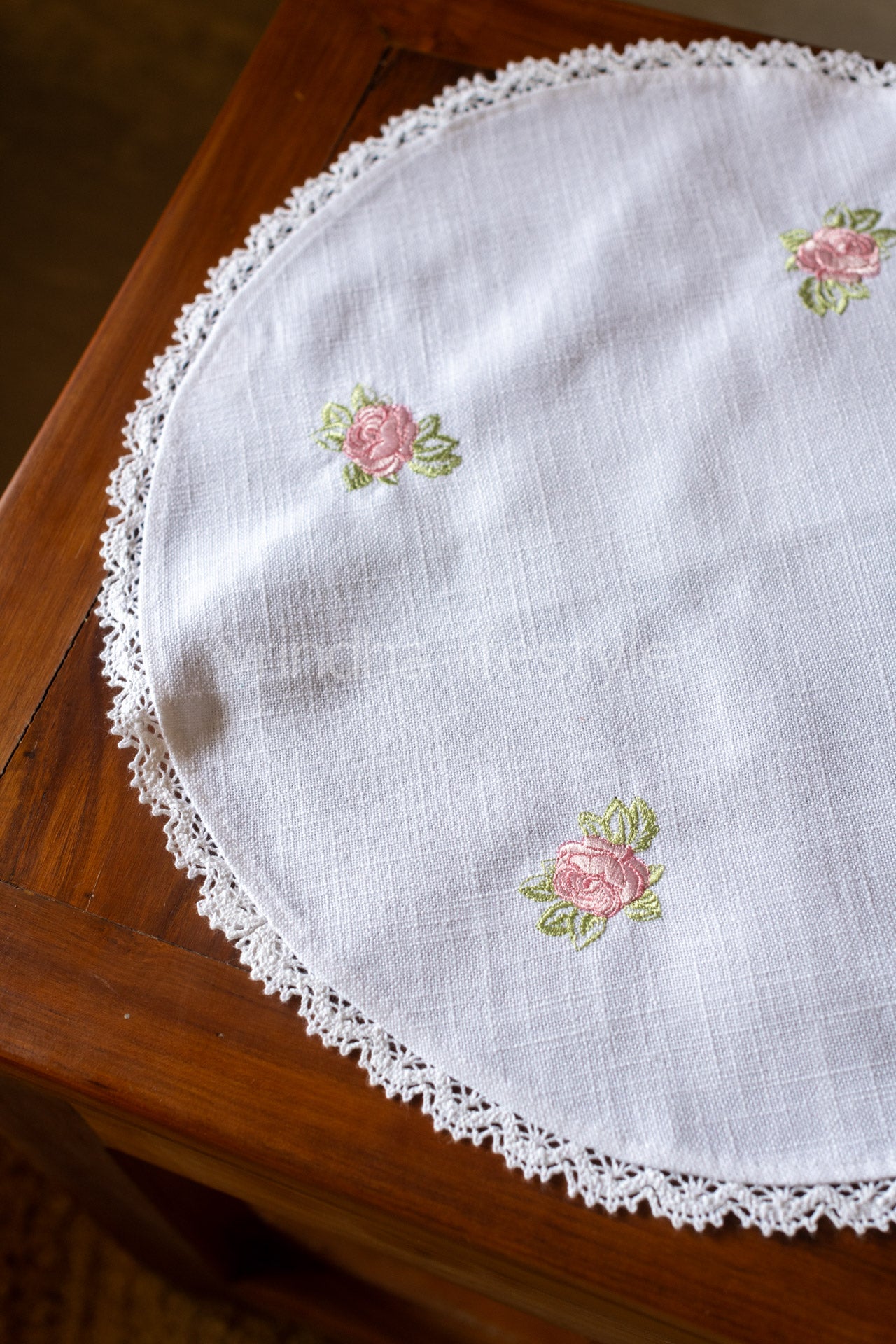 Round table mat with embroidery and lace detailing-16 inches