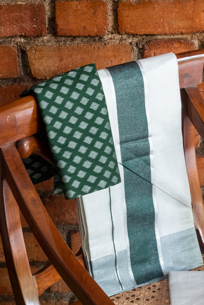 KERALA SET MUNDU-Silver tissue/green