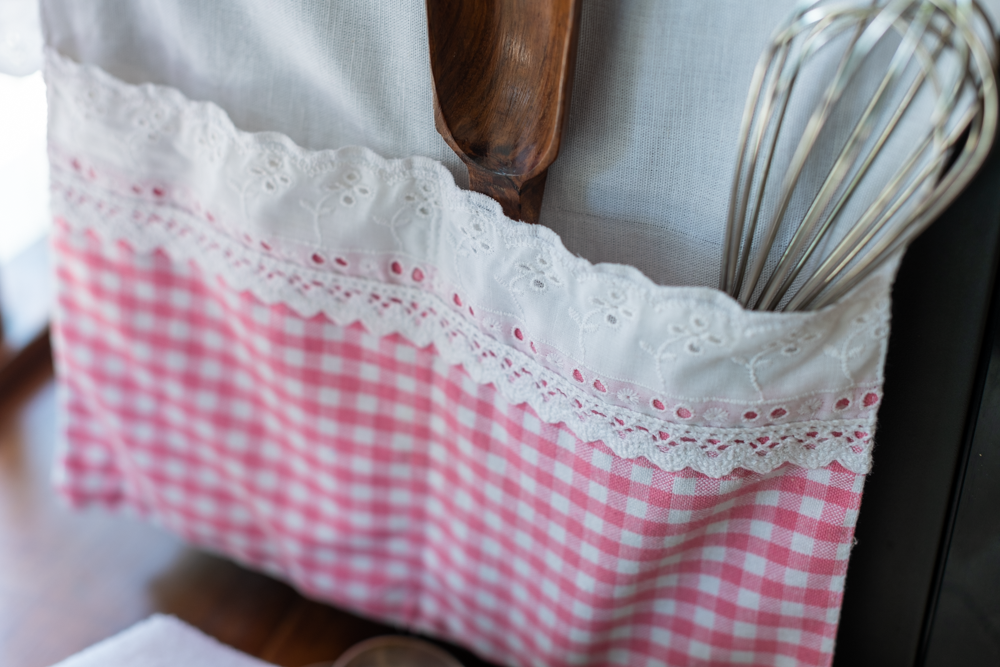 MICROWAVE OVEN TOP COVER-Pink gingham