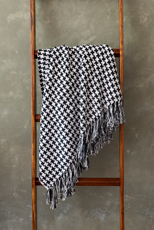 HOUNDSTOOTH WOVEN THROW BLANKET-48x60 inches