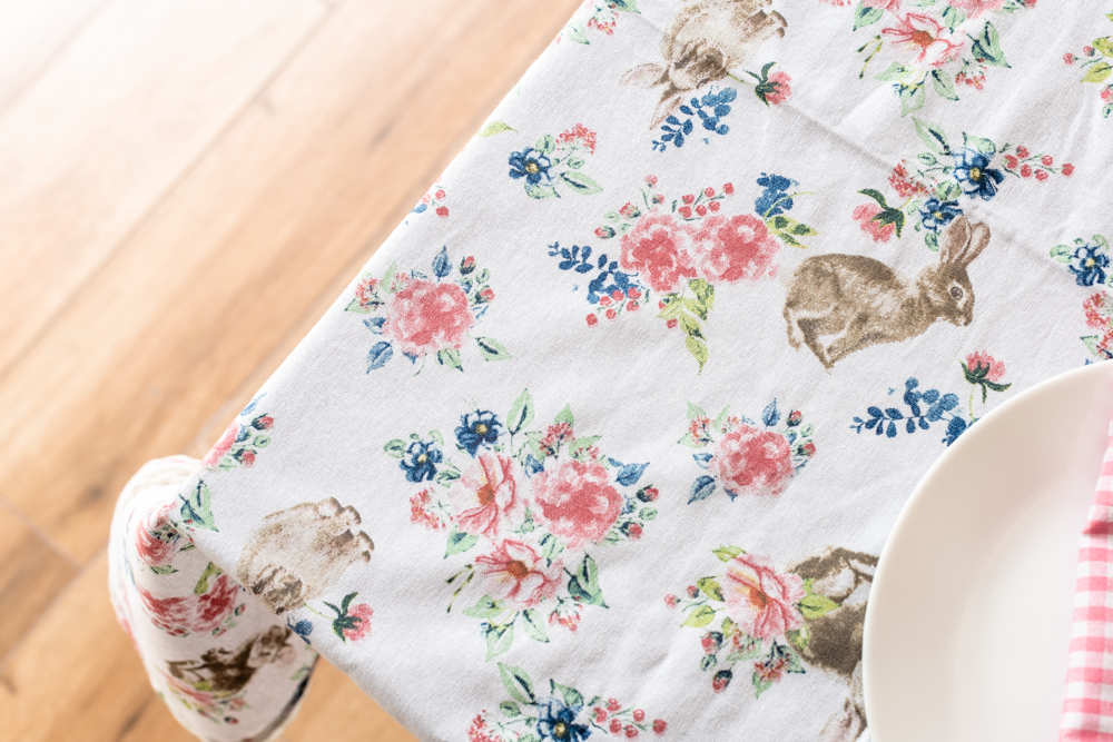 EASTER THEME COTTON TABLE CLOTH WITH LACE DETAILING -6 seater