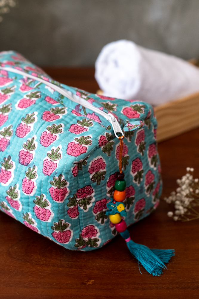 MULTI PURPOSE QUILTED TOILETRY BAGS-Large