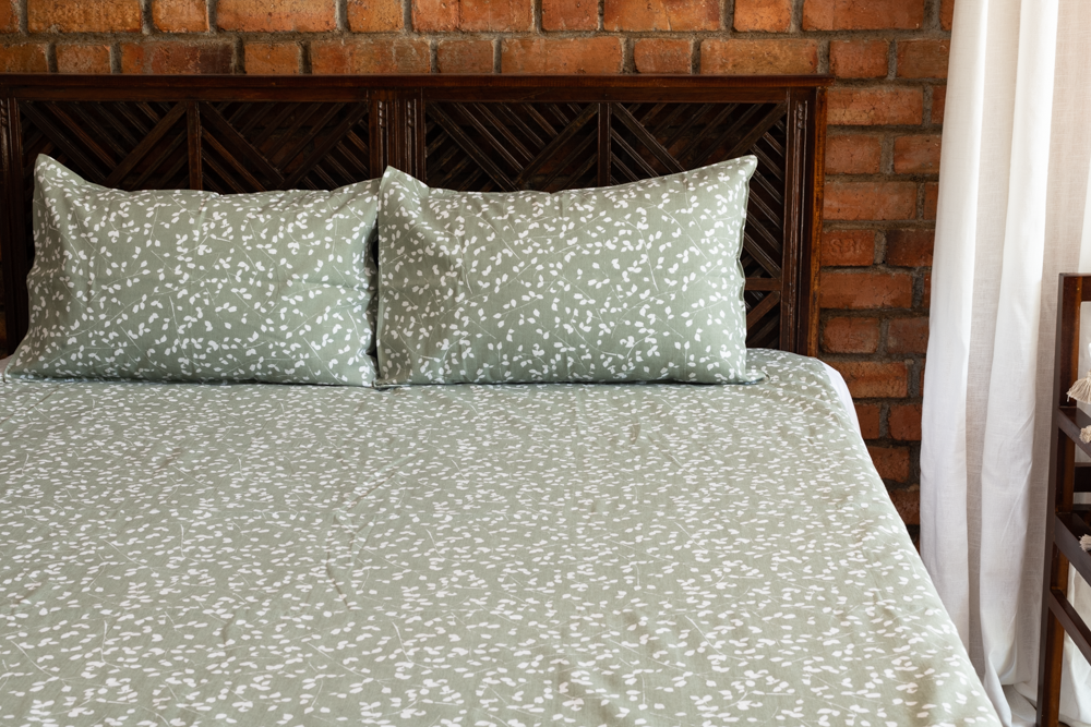 COTTON PRINTED BEDSHEET WITH PLAIN BORDER-King size