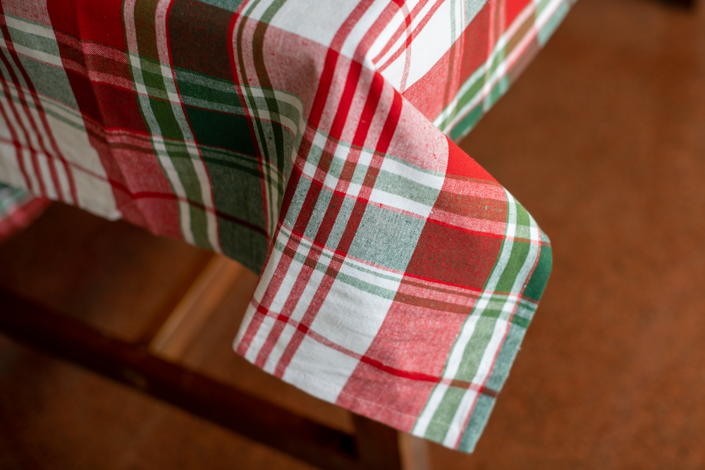 Plaid table cloth for Christmas