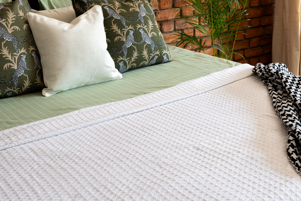 WAFFLE WEAVE COTTON BLANKET-QUEEN SIZE